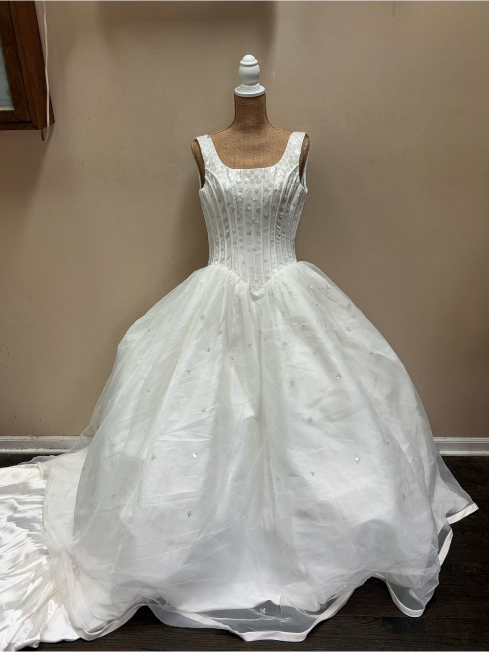 NWT Gorgeous Fully beaded wedding gown